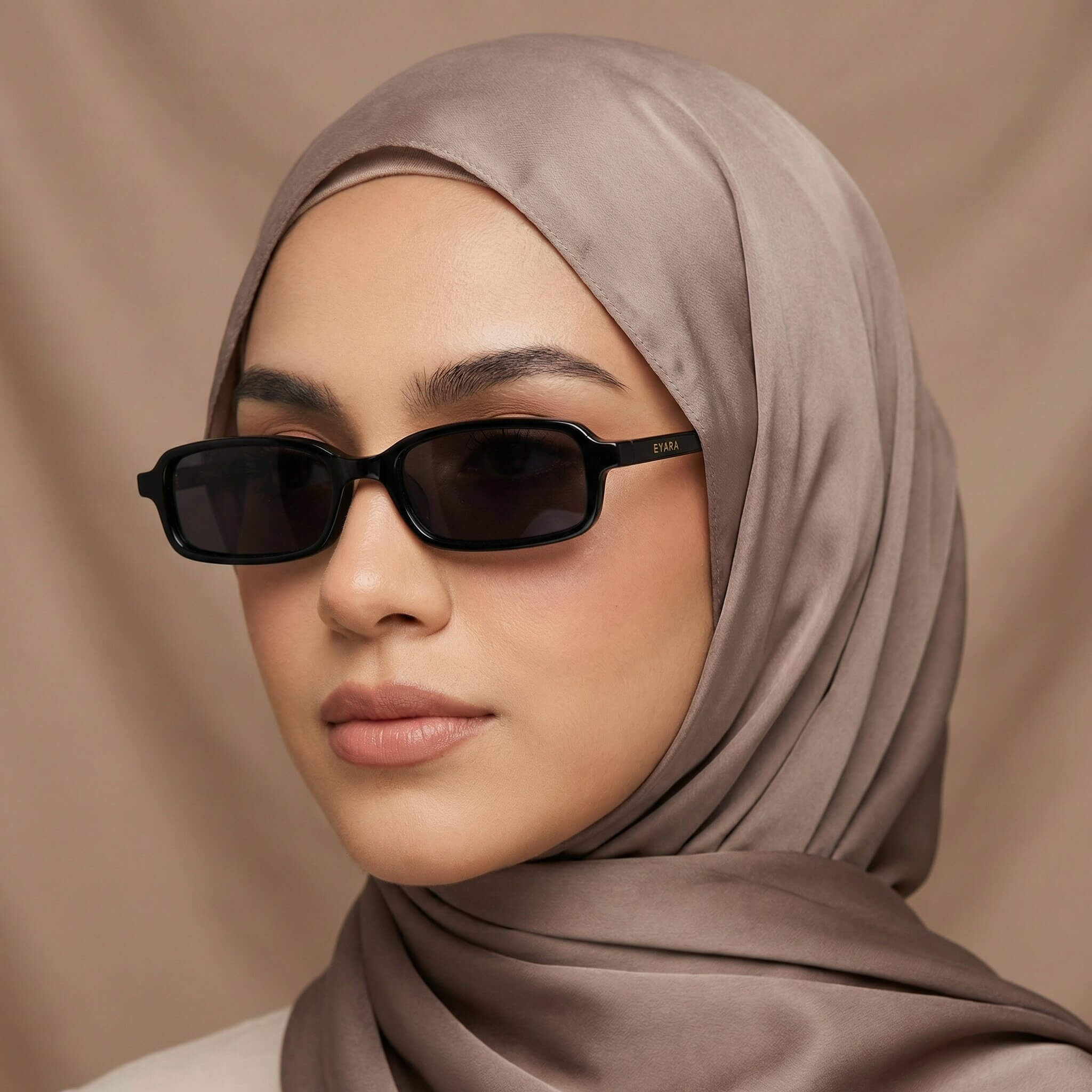 YASMIN - Noir